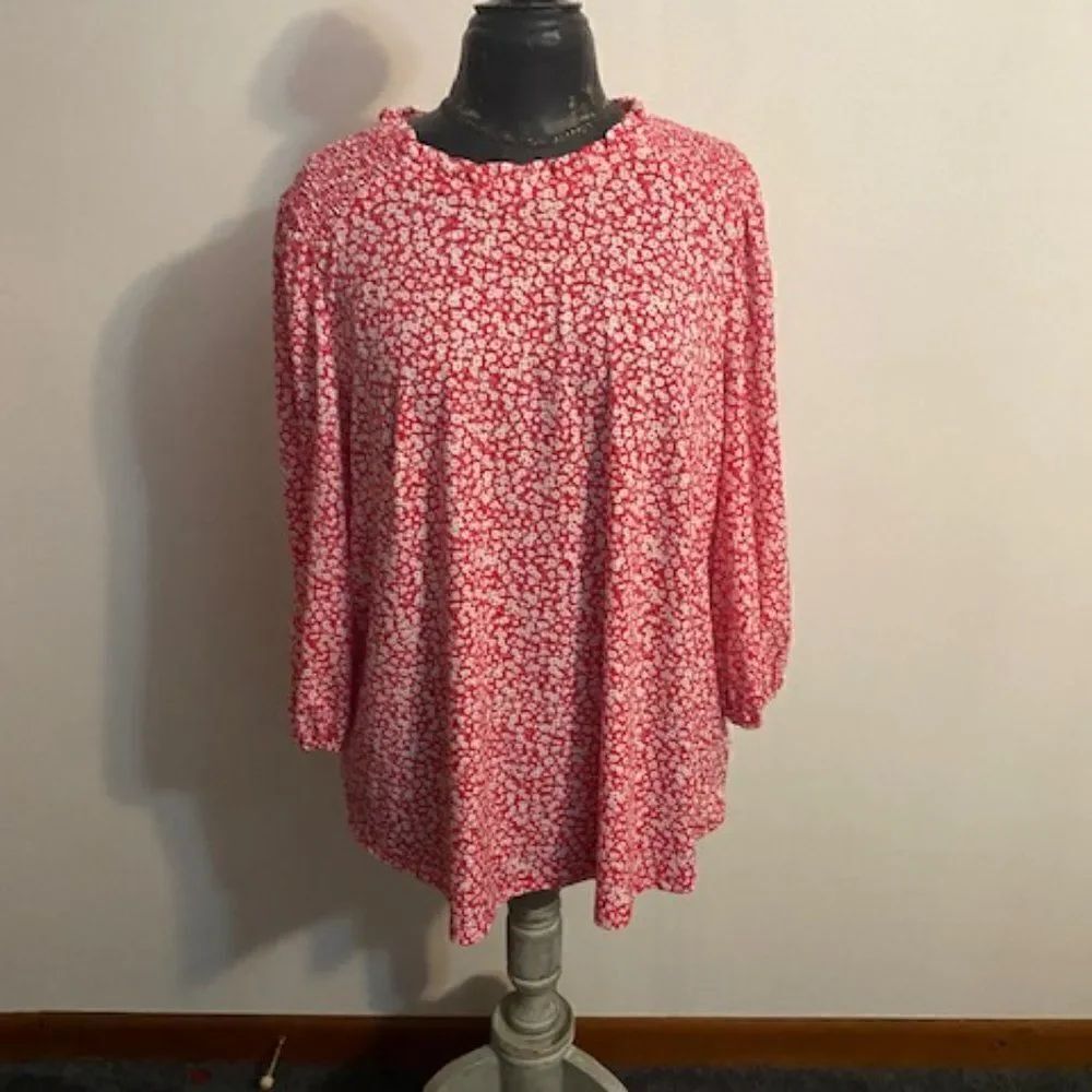 Adrianna Papell Pink/White Floral 3/4 sleeves crew neck top, size 1X